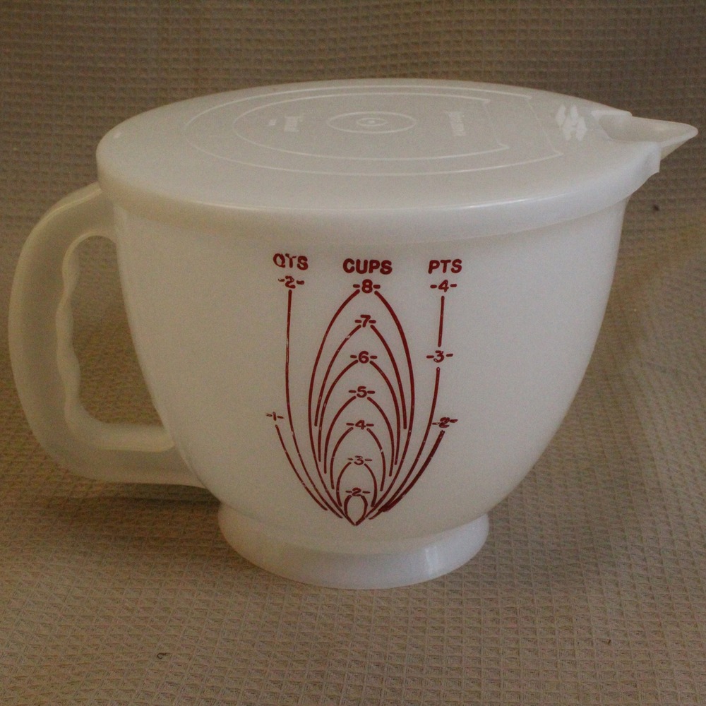Vintage Tupperware Mix-N-Stor 8 Cup Measuring Pitcher Lid White Red Retro MCM
